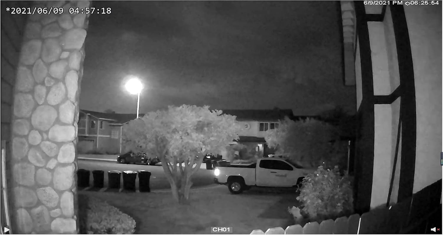 Super HD 1080P Hybrid 4-in-1 Security Camera Y379