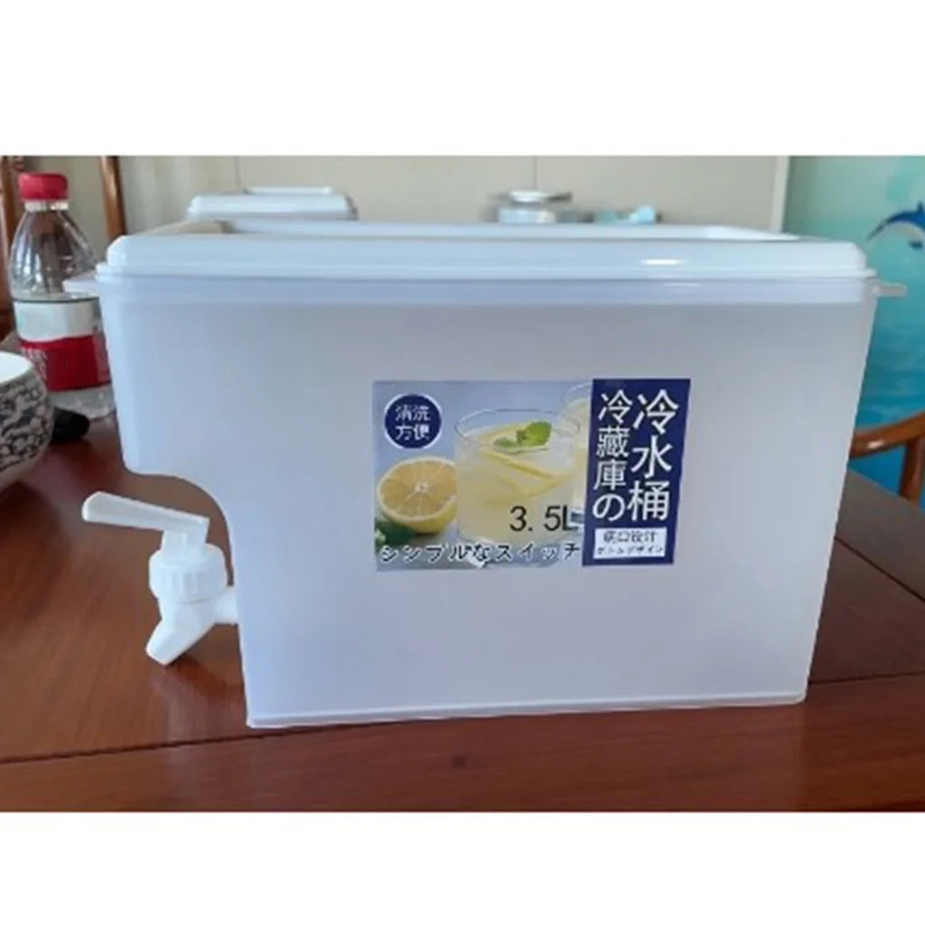1 Gallon Water Jug A320