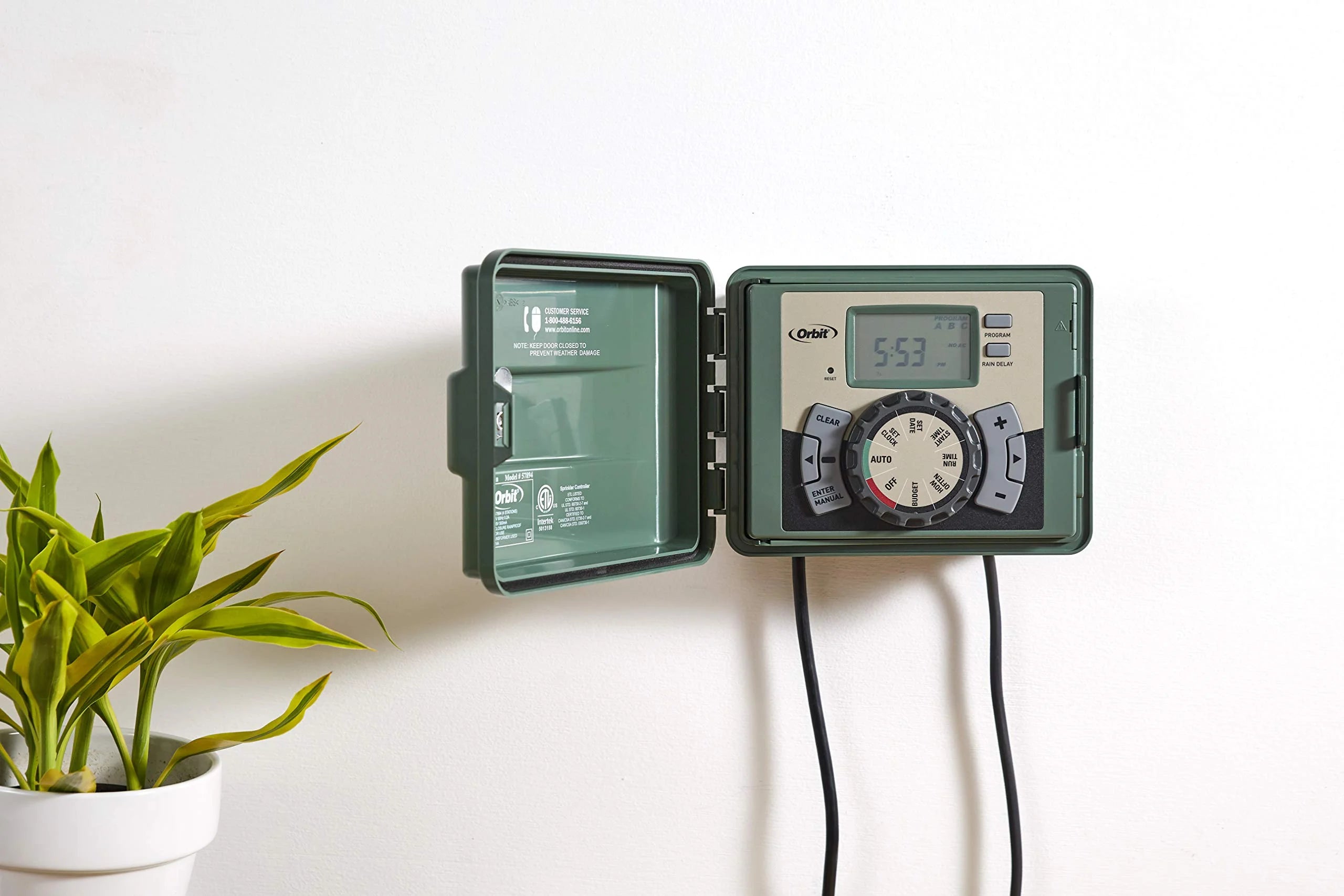 12-Station Indoor/Outdoor Sprinkler Timer D645