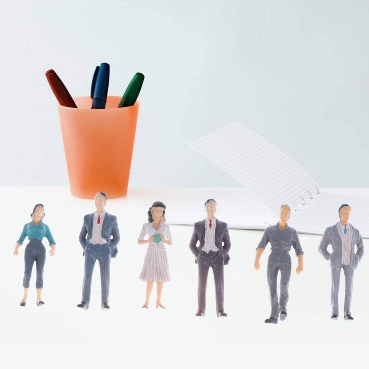 20PCS Colorful Miniature Figurines D639