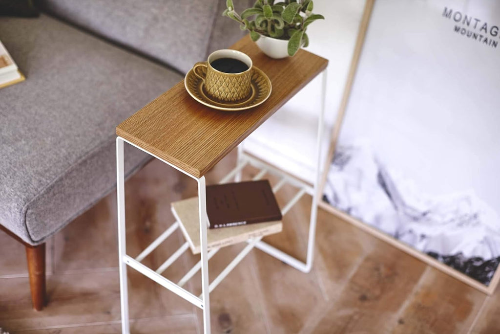 White Narrow End Table L3986