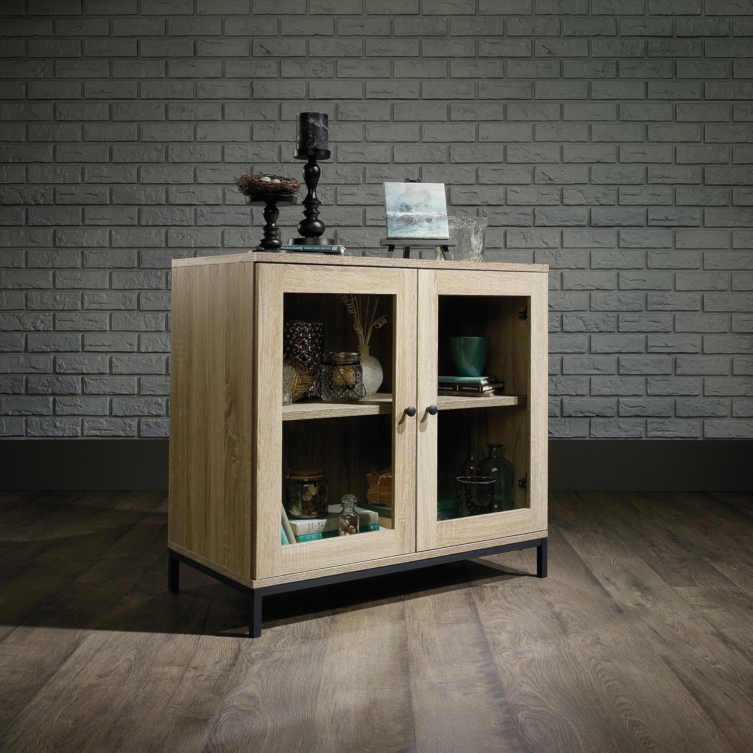Charter Oak Finish Display Cabinet U163066
