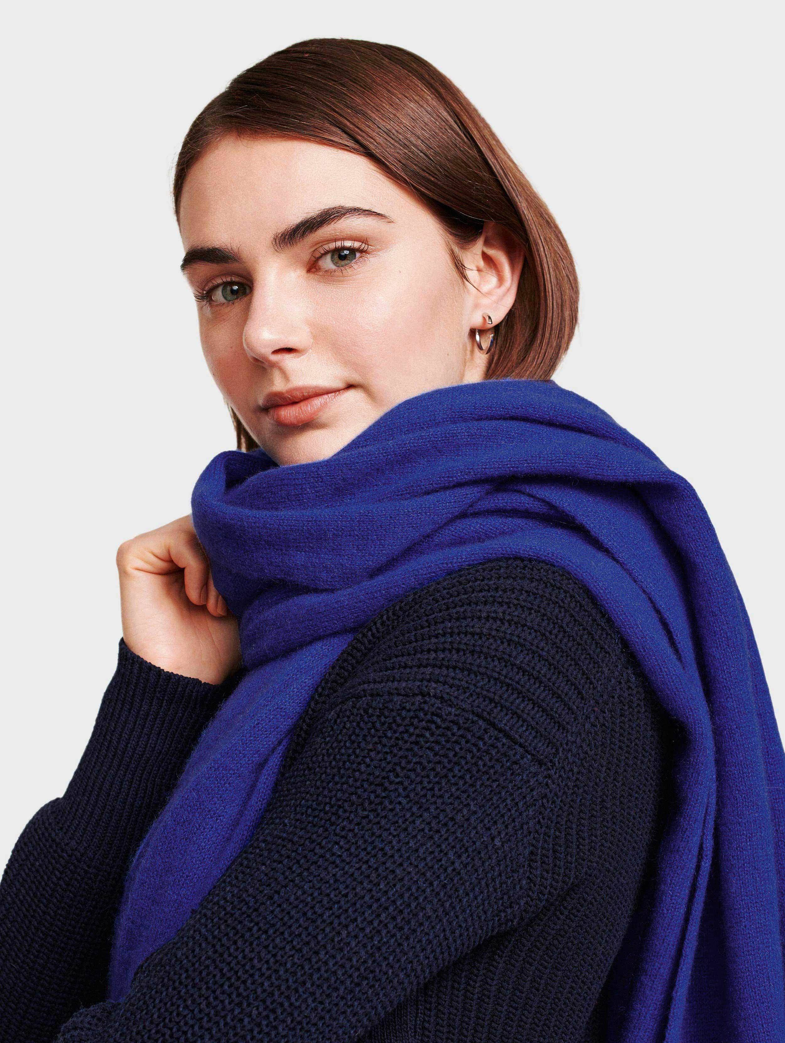 Casa Blue Cashmere Travel Wrap L101