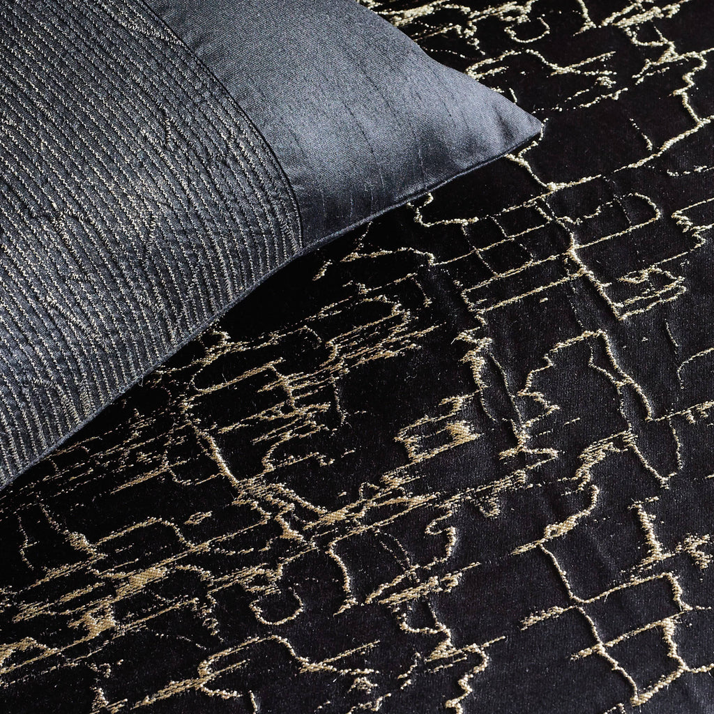 Onyx Standard Sham U557206