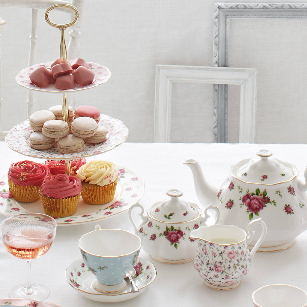 White Vintage 3-Tier Cake Stand S219926