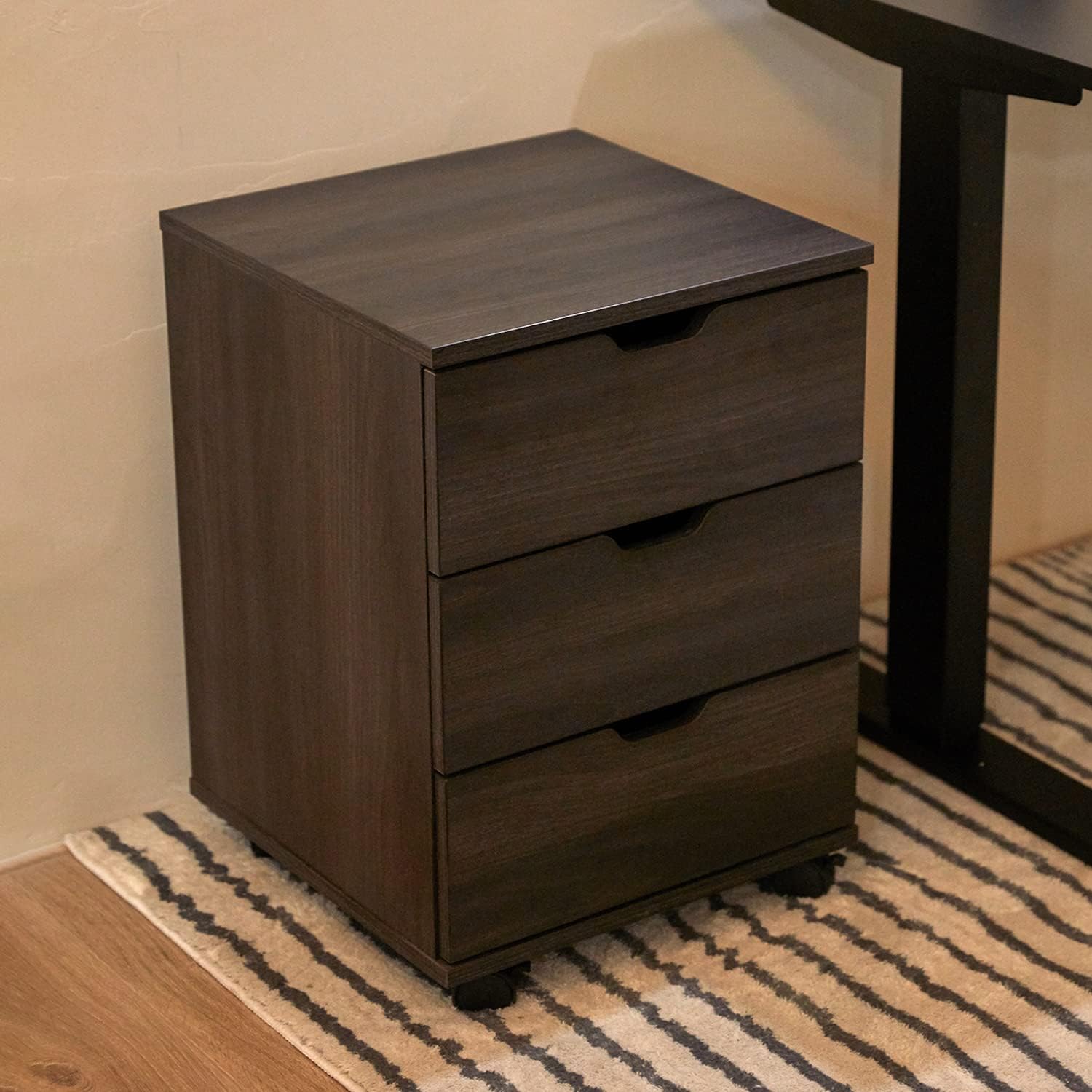 5 Drawer File Cabinet with Casters X651713