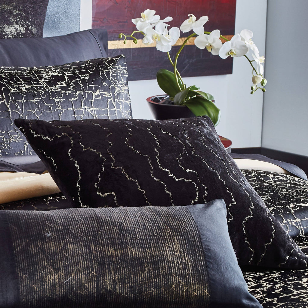 Onyx Standard Sham U557206