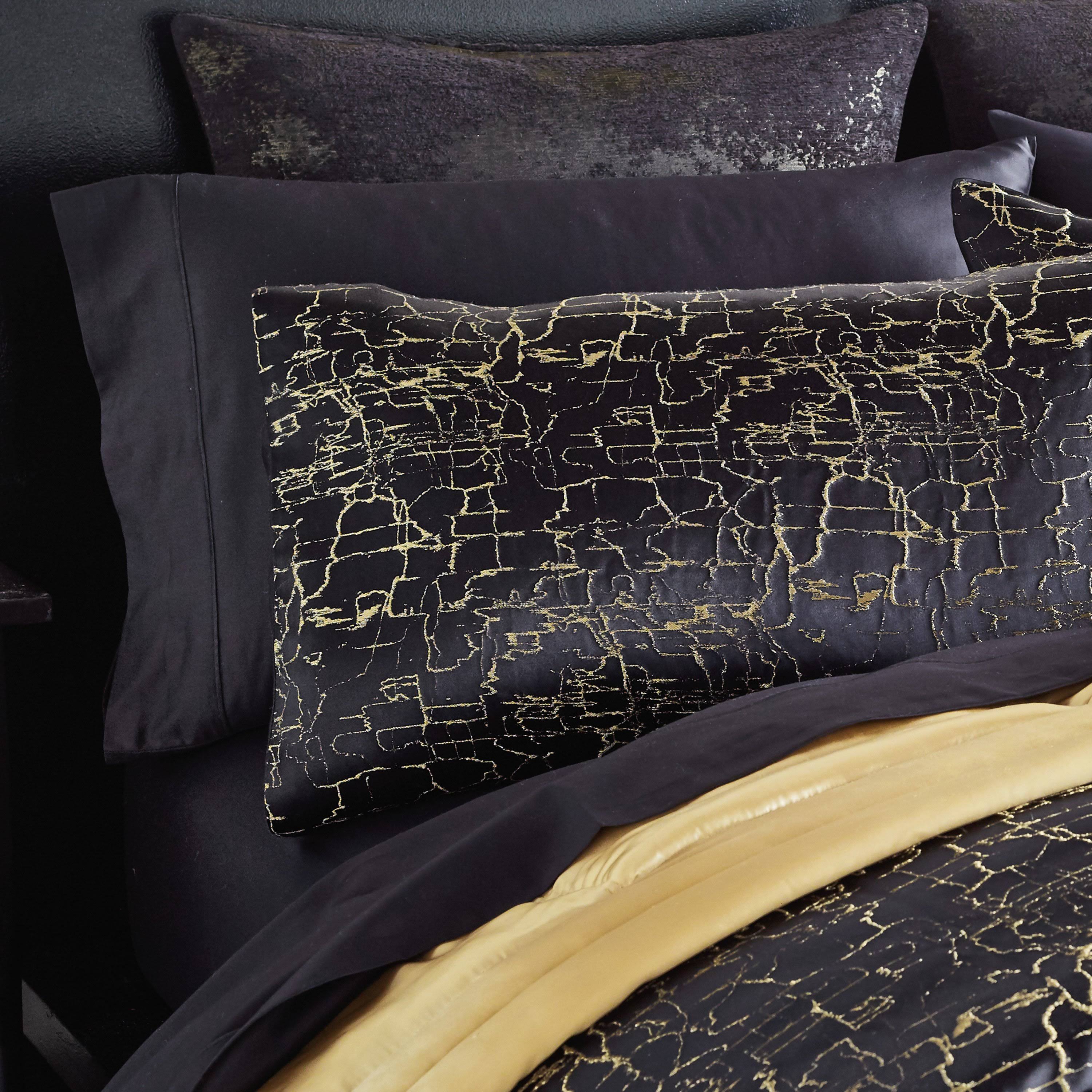 Onyx Standard Sham U557206